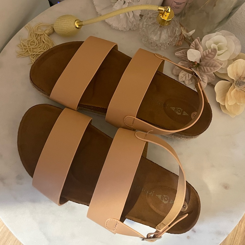 NWOT Nude Espadrille Platform Sandals - Picture 2 of 3